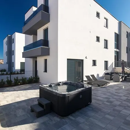 Apartament In Krk/insel Krk 40054 Krk Town